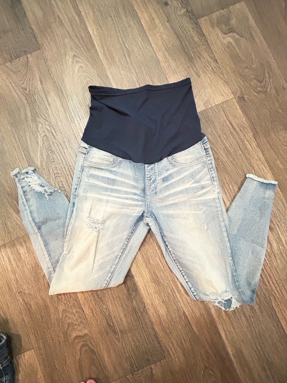Indigo Women's Skinny Maternity Jeans in Light Blue with Navy Panel